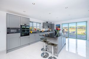 Kitchen- click for photo gallery
